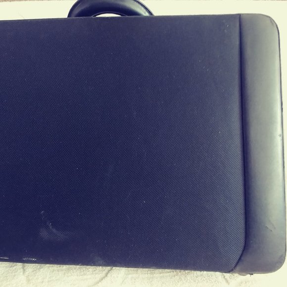 Swiss Professional Mens  Executive Black Briefcase with Combination Locks - Picture 8 of 9